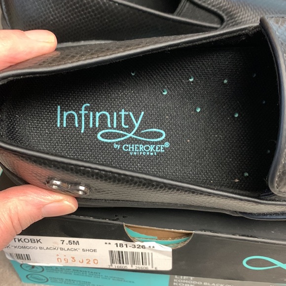 Infinity by Cherokee - Picture 4 of 9